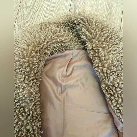 Fuzzy coat - size Small - Picture 6 of 6